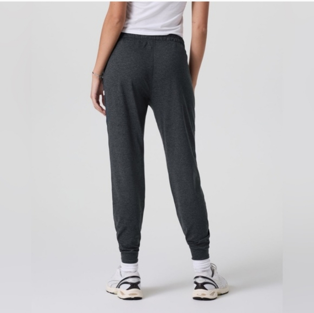 Vuori Performance Dreamknit Jogger Size L in Charcoal Heather - Picture 3 of 15